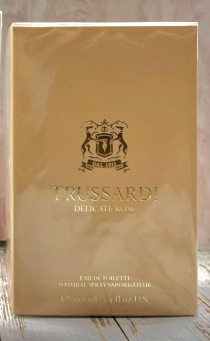 Духи Trussardi Delicate Rose Труссарди Деликатная Роза