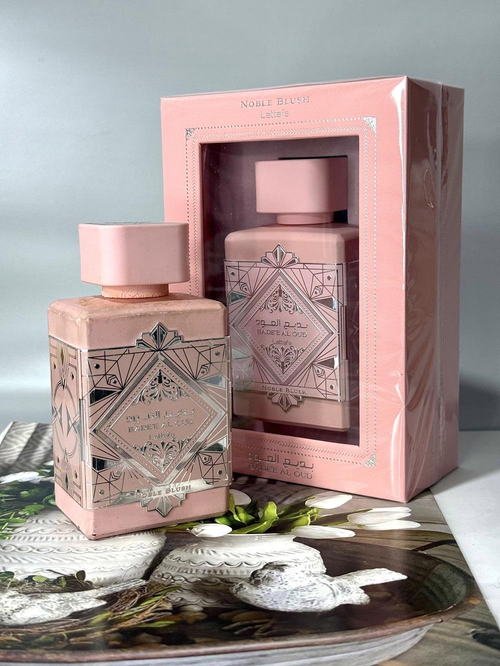 Духи Баде Аль Уд Нобл Блуш Латафа Парфюм Bade'e Al Oud Noble Blush Lattafa Perfumes 100 мл (копия)