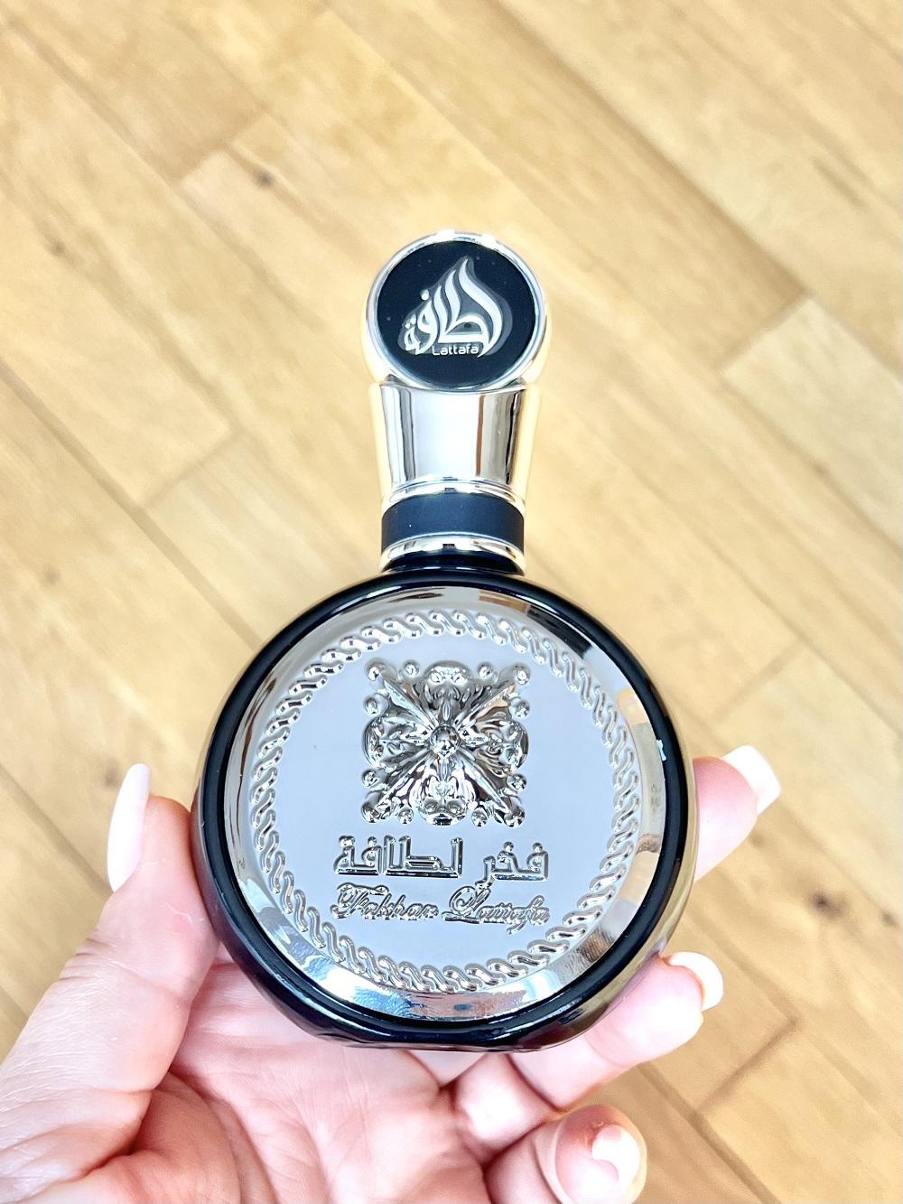 Духи  Fakhar Black Lattafa Perfumes Фахар Блэк Латафа Парфюмс 30 мл
